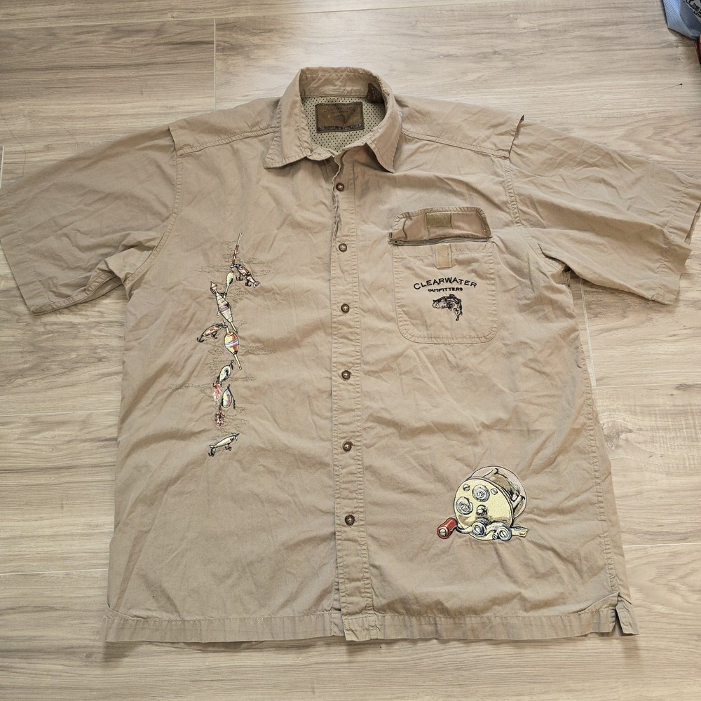 Clearwater Outfitters Mens Medium Short Sleeve Button Up Fishing Shirt Tan